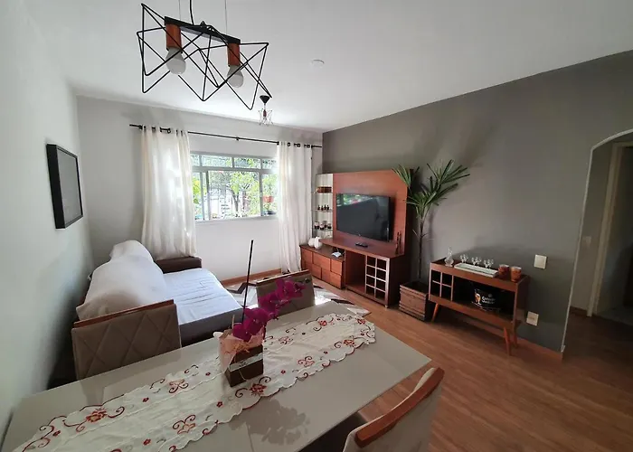 Apto Com Dois Quartos No Bairro De Jardim Camburi